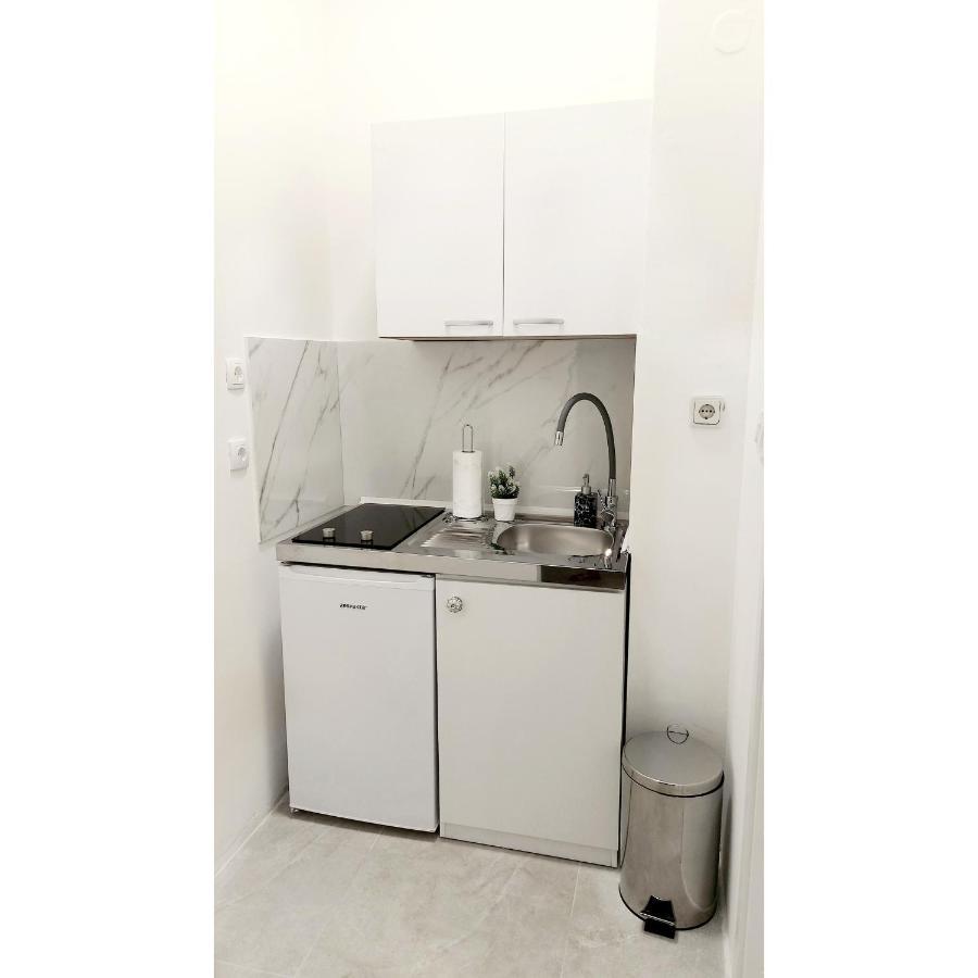 Studio Apartment Lee Split Eksteriør bilde